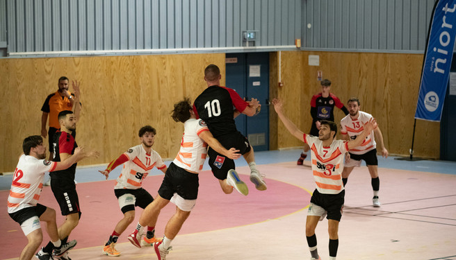 Match de handball Souche contre Biard