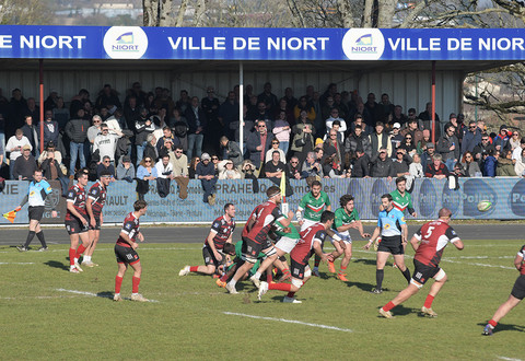 Illustration article : Sport : Le Niort Rugby Club, un club engagé