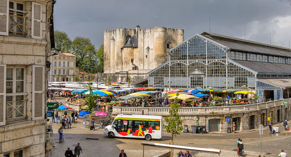 La navette Cititan place des Halles - Photo Alex Giraud La navette Cititan place des Halles - Photo Alex Giraud
