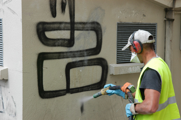 Effacement Tags à Niort