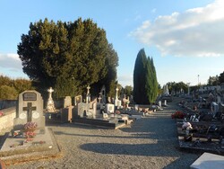 Vieux cimetière de Sainte-Pezenne Vieux cimetière de Sainte-Pezenne