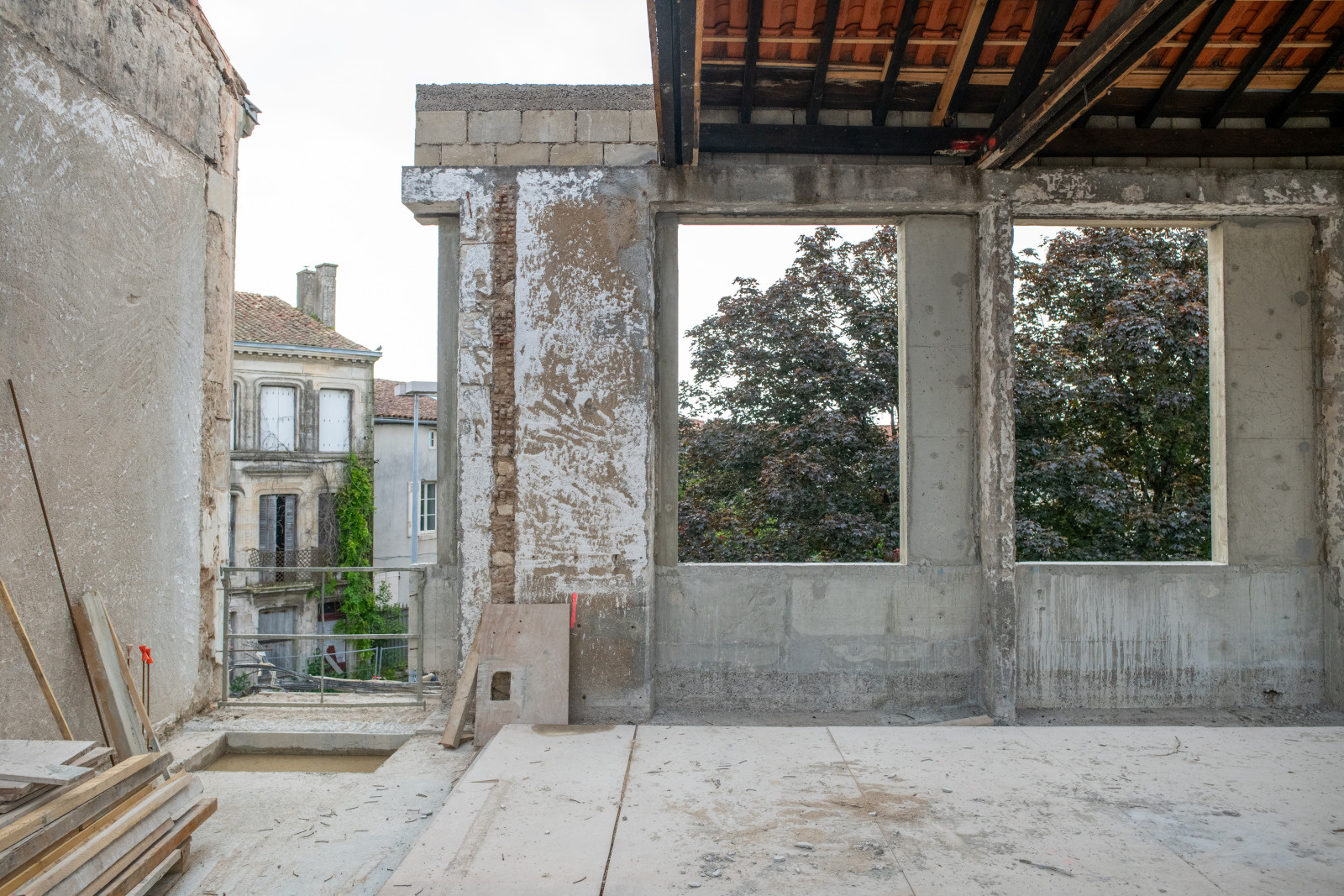 Gros ?uvre CSC et cour - Agrandir l'image 76 sur [0], fenêtre modale