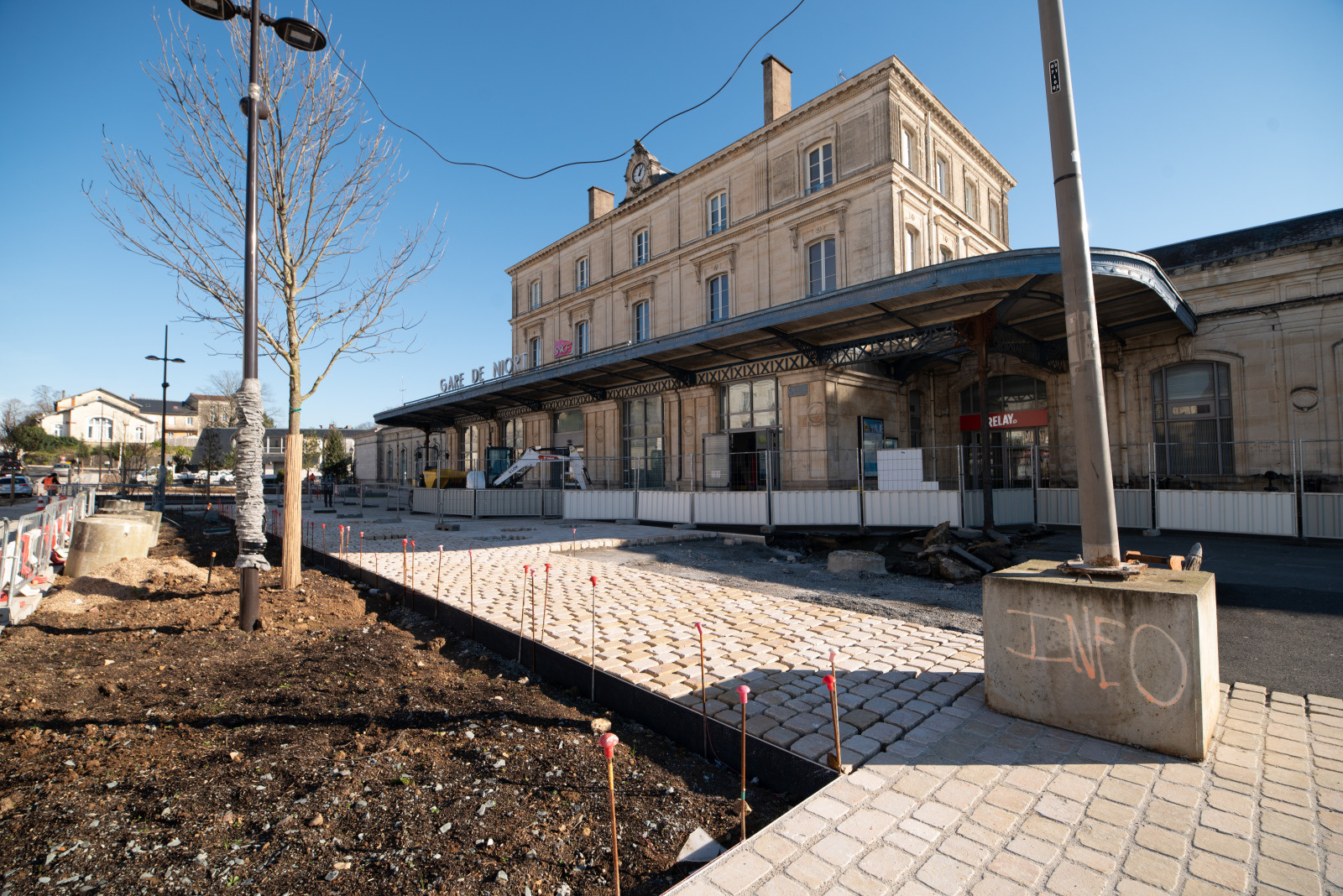  - Agrandir l'image 2 sur [0], fenêtre modale