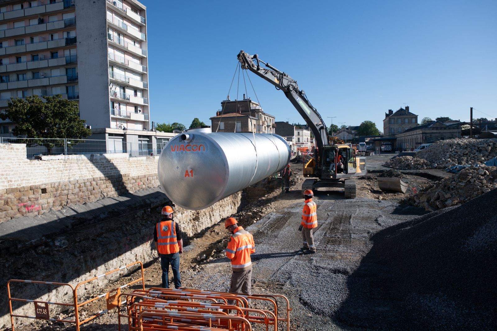 Gare Niort Atlantique : citernes eaux de pluie - Agrandir l'image 95 sur [0], fenêtre modale