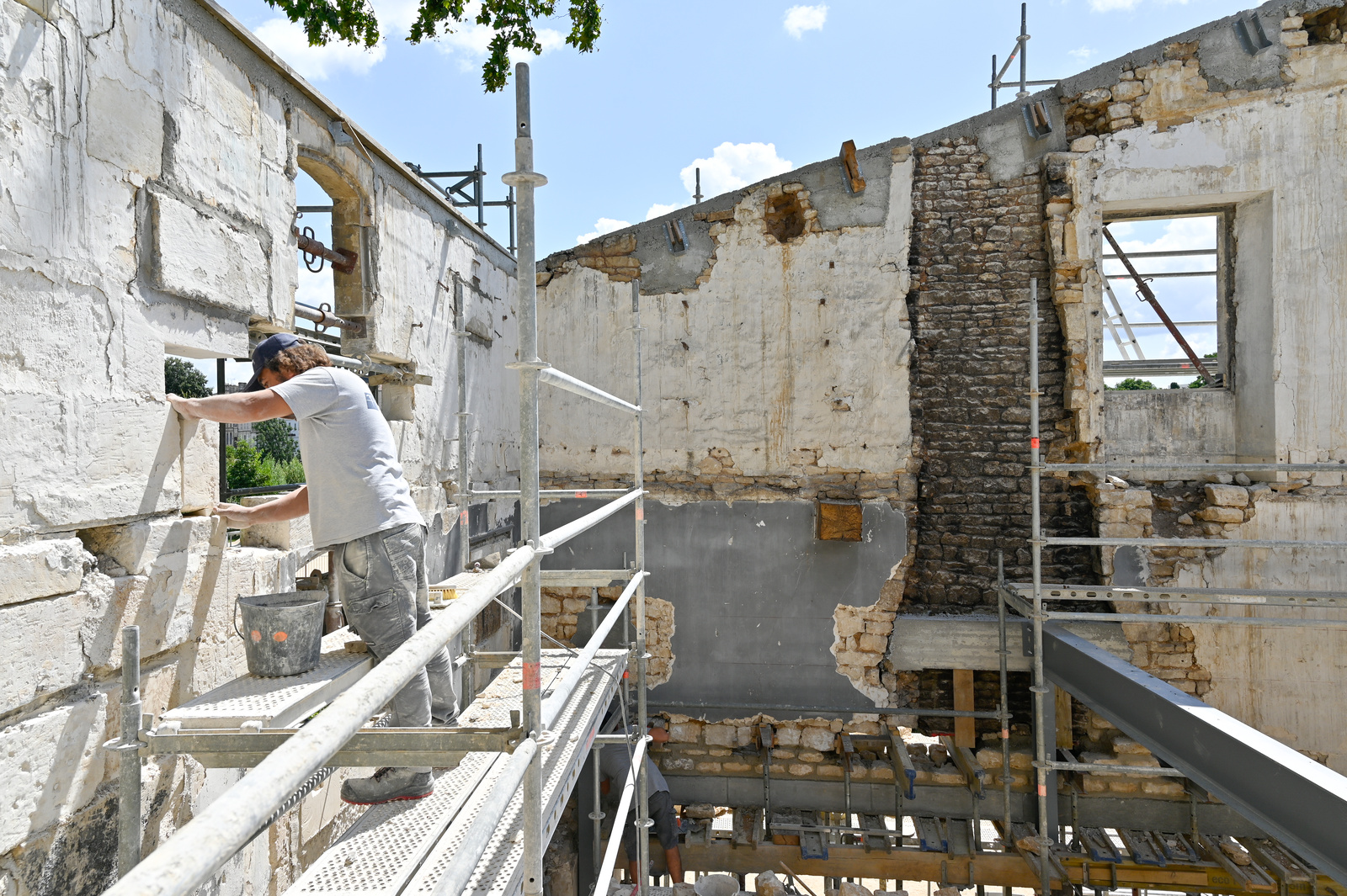 Rehabilitation de la Maison patronale et Fabrique - Agrandir l'image 96 sur [0], fenêtre modale