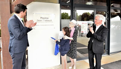 Une plaque a été dévoilée par le président de l'Agglomération, Jérôme Baloge, et le maire de Magné, Gérard Laborderie ©Bruno Derbord
