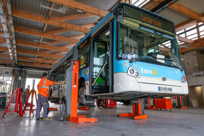  - Agrandir l'image 2 sur [212], fenêtre modale