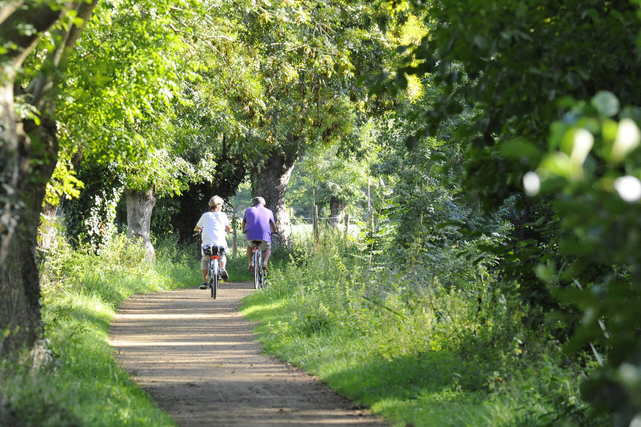 Promenade à la Roussille © Christophe Bernard

