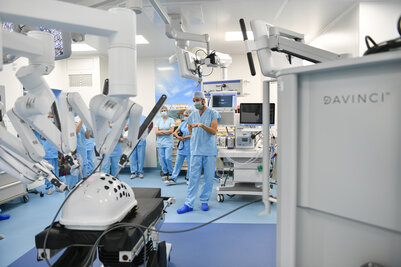 Présentation du robot chirurgical du Centre hospitalier de Niort