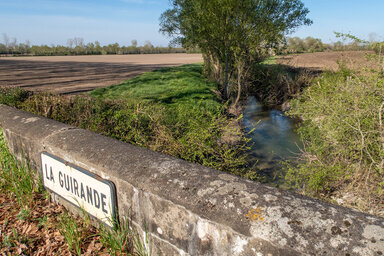 Pont sur la Guirande