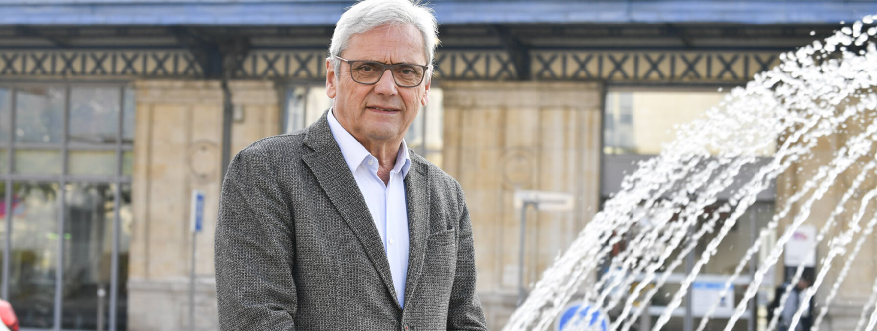 Portrait de Jacques Billy maire d?Aiffres et vice president de la CAN en charge des travaux autour de la gare.
