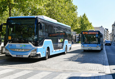 Presentation des Auto Car Biogaz et navettes et bus electrique TAN lib.