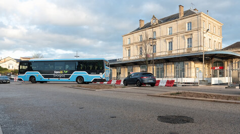  - Agrandir l'image 33 sur [166], fenêtre modale