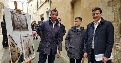 Visite de l'Hôtel d'Estissac rénové, le 2 mars 2022 en présence des partenaires financiers, la Ville de Niort, Niort Agglo, l'Etat et l'ANAH. Crédit I.Toesca