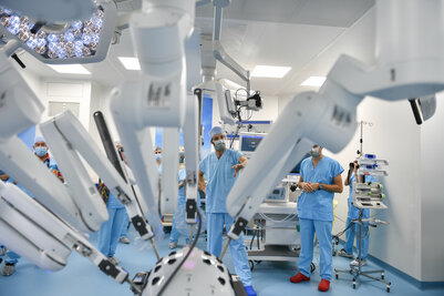 Présentation du robot chirurgical du Centre hospitalier de Niort