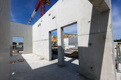  - Agrandir l'image 140 sur [212], fenêtre modale