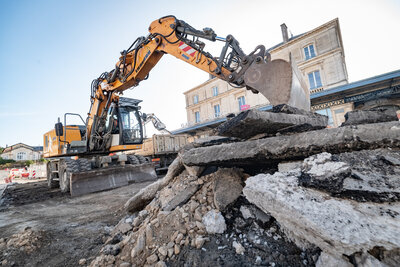  - Agrandir l'image 81 sur [166], fenêtre modale