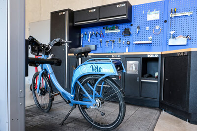  - Agrandir l'image 31 sur [212], fenêtre modale