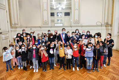 Coup de Pouce Cle avec les enfants des ecoles des quartiers prioritaires a l?hotel de ville