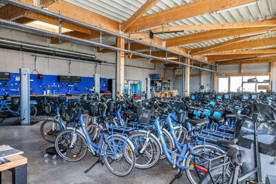  - Agrandir l'image 33 sur [212], fenêtre modale