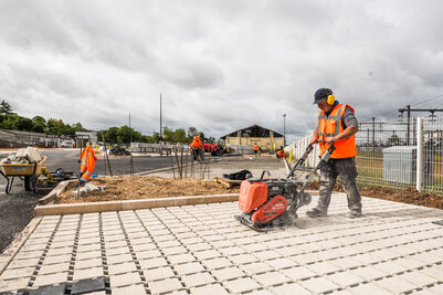  - Agrandir l'image 114 sur [166], fenêtre modale