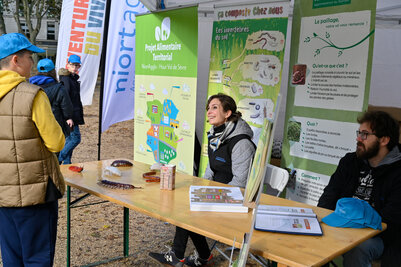 Manifestation L?aventure du Vivant sur le mail de la resistance Manifestation L?aventure du Vivant sur le mail de la resistance
