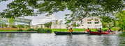 Canoes sur la Sevres devant Port Boinot