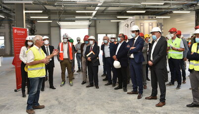 Leach international : visite de chantier avec le préfet et Jérôme Baloge