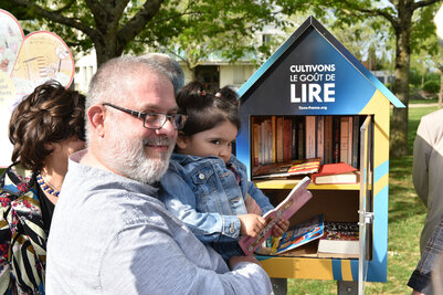 Inauguration boite à livres offerte par les Lion's clubs niortais à la Ville ©BDerbord