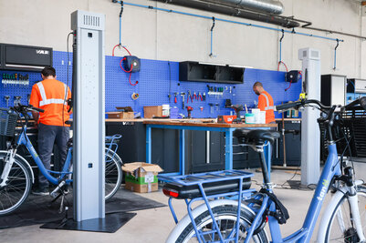  - Agrandir l'image 38 sur [212], fenêtre modale